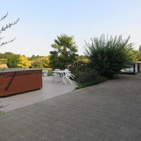 Closerie 3 Etoiles La Poire A Loup, Domaine Avec Piscine ヴィラ Vaulandry