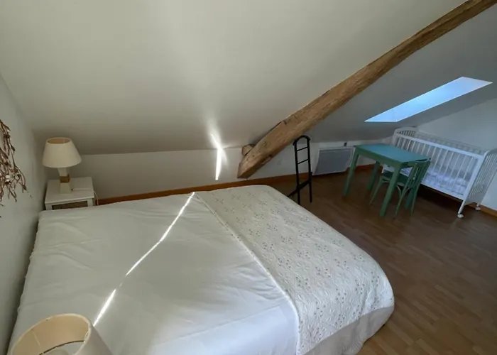 Closerie 3 Etoiles La Poire A Loup, Domaine Avec Piscine 빌라