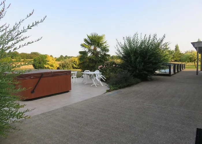 Closerie 3 Etoiles La Poire A Loup, Domaine Avec Piscine 빌라 Vaulandry