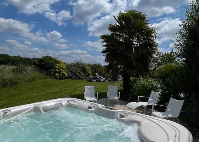 빌라 Closerie 3 Etoiles La Poire A Loup, Domaine Avec Piscine Vaulandry